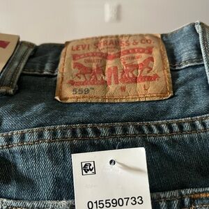 Levi's Classic Blue Jeans NWT 52x30